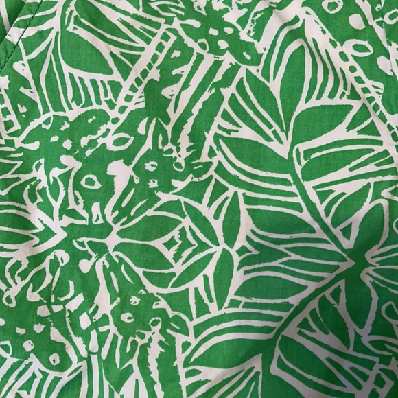 Lilly Pulitzer green and white shorts Sz 0 - Picture 2 of 4